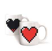 Idee regalo Tazza Pixel Heart Mug Kikkerland