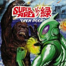 Vinile Super Ape vs. Green: Open Door Lee Scratch Perry Mr. Green