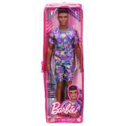 Giocattolo Barbie Fashionistas Bambola Ken Afroamericano con Vestiti alla Moda, Giocattolo per Bambini 3+Anni, GRB87 Mattel