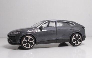 Giocattolo Bburago. Lamborghini Hurus. 1:43 Bburago