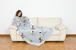 Plaid Con Maniche Per Bambini.Plaid Con Maniche Kanguru Deluxe Snoopy Azzurro Kanguru Idee Regalo Ibs