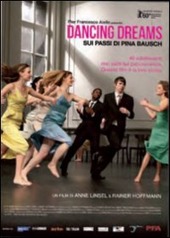 Copertina  Dancing dreams : sui passi di Pina Bausch [Videoregistrazione]