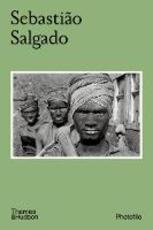 Libro in inglese Sebastiao Salgado