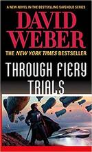 Libro in inglese Through Fiery Trials: A Novel in the Safehold Series David Weber