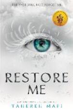 Libro in inglese Restore Me Tahereh Mafi