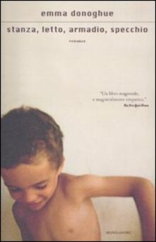 Stanza, letto, armadio, specchio.pdf