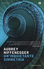 Libro Un' inquietante simmetria Audrey Niffenegger