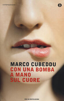 Con una bomba a mano sul cuore.pdf