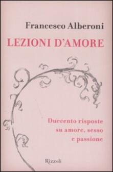 Lezioni damore. Duecento domande e risposte su amore, sesso e passione.pdf