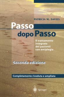 Steps to follow. Passo dopo passo. Il trattamento integrato dei pazienti con emiplegia.pdf