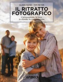 Il ritratto fotografico. Lattrezzatura, la luce, lo sfondo, la composizione.pdf