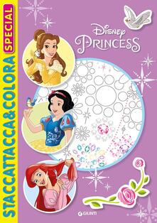 Principesse. Staccattacca e colora special. Con adesivi. Ediz. illustrata.pdf
