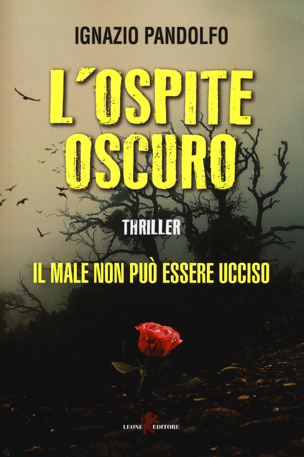 L' ospite oscuro Scarica PDF EPUB
