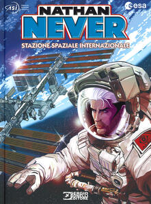 Nathan Never. Stazione spaziale internazionale.pdf
