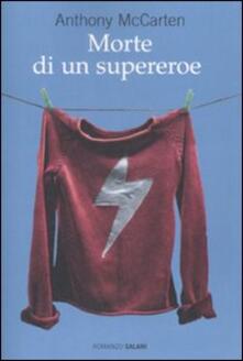 Morte di un supereroe.pdf