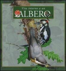 Vita intorno a un albero. Con poster.pdf