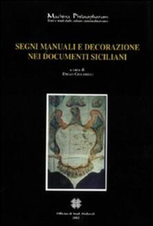 Segni manuali e decorazioni nei documenti siciliani.pdf