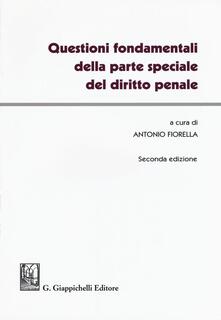 Questioni fondamentali della parte speciale del diritto penale.pdf