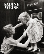 Libro Sabine Weiss. La poesia dell'istante-The poetry of the instant. Ediz. illustrata
